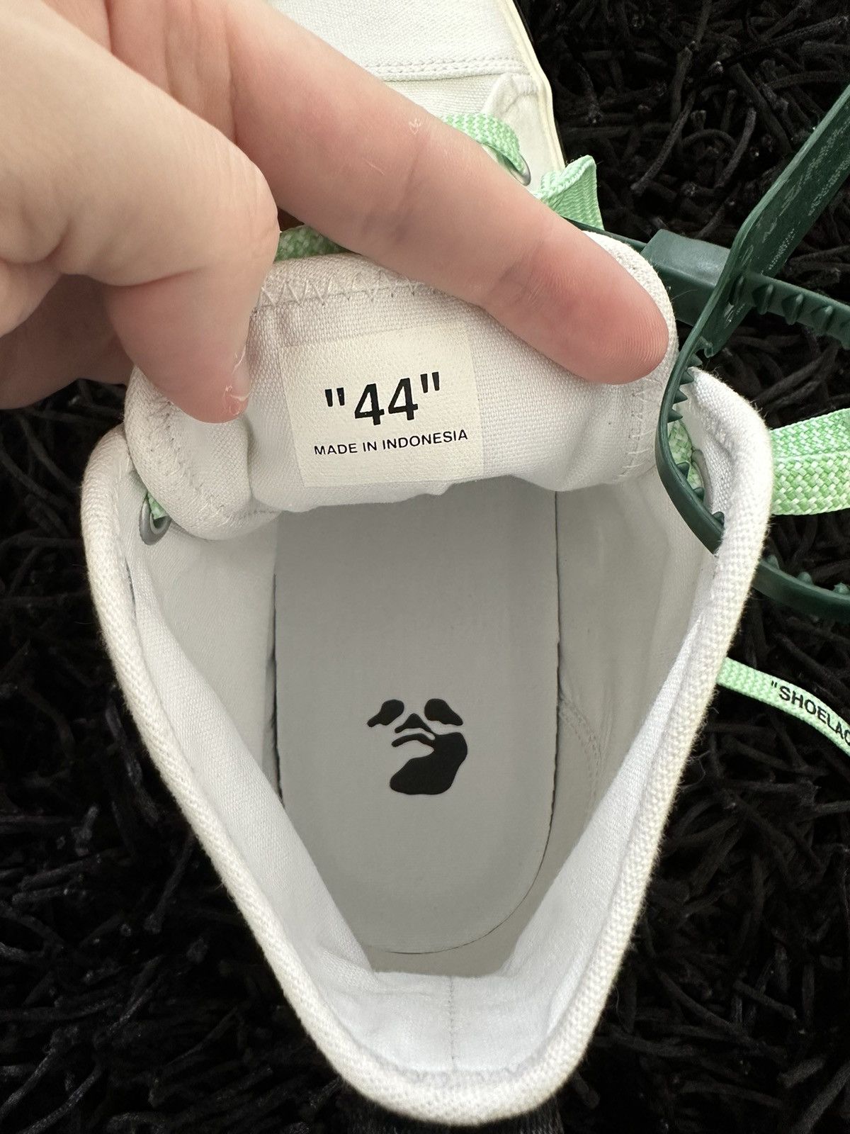 Off-White Off-White Vulc Sneakers Size US 11 / EU 44 - 12 Thumbnail