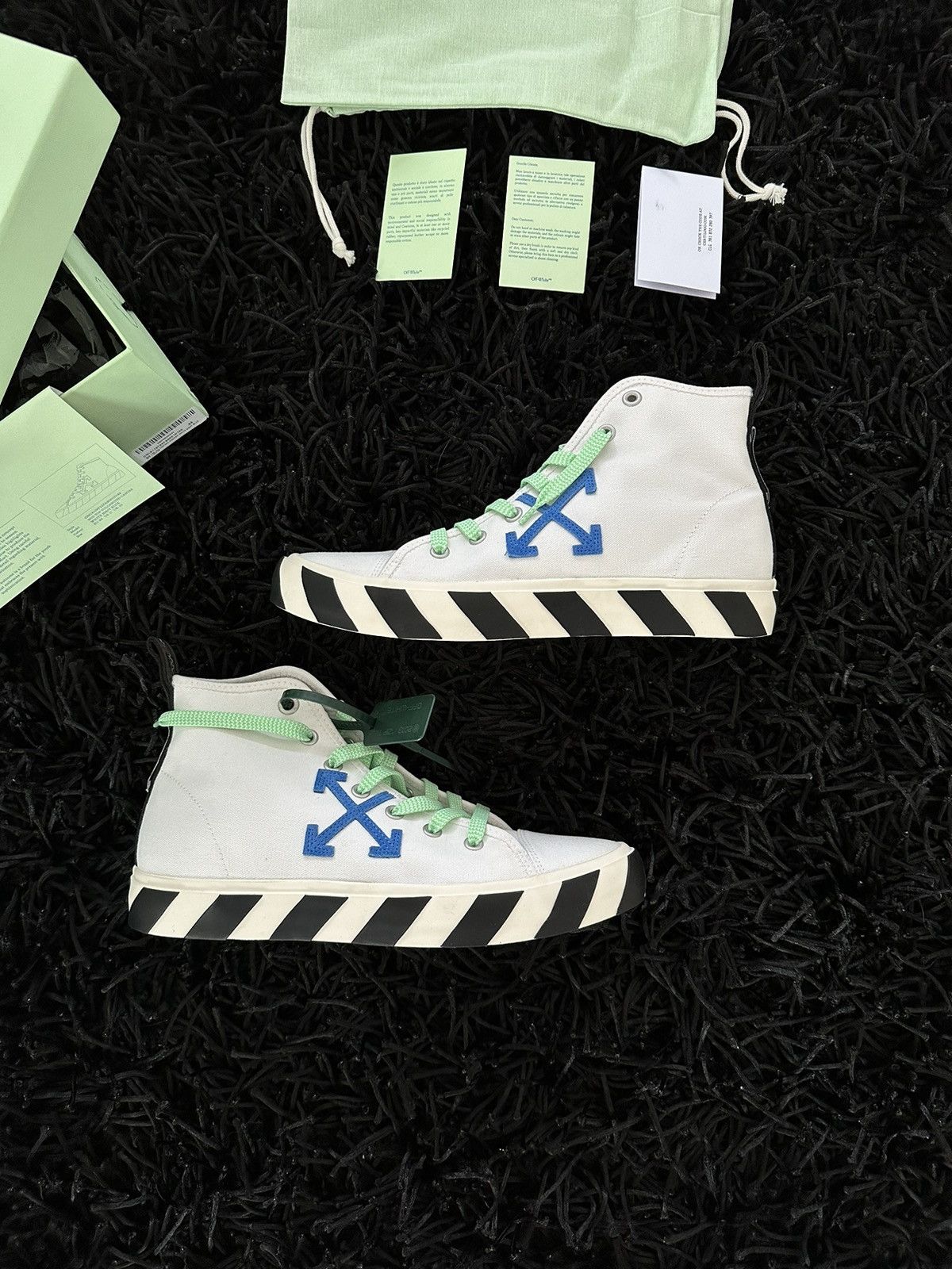Off-White Off-White Vulc Sneakers Size US 11 / EU 44 - 2 Thumbnail