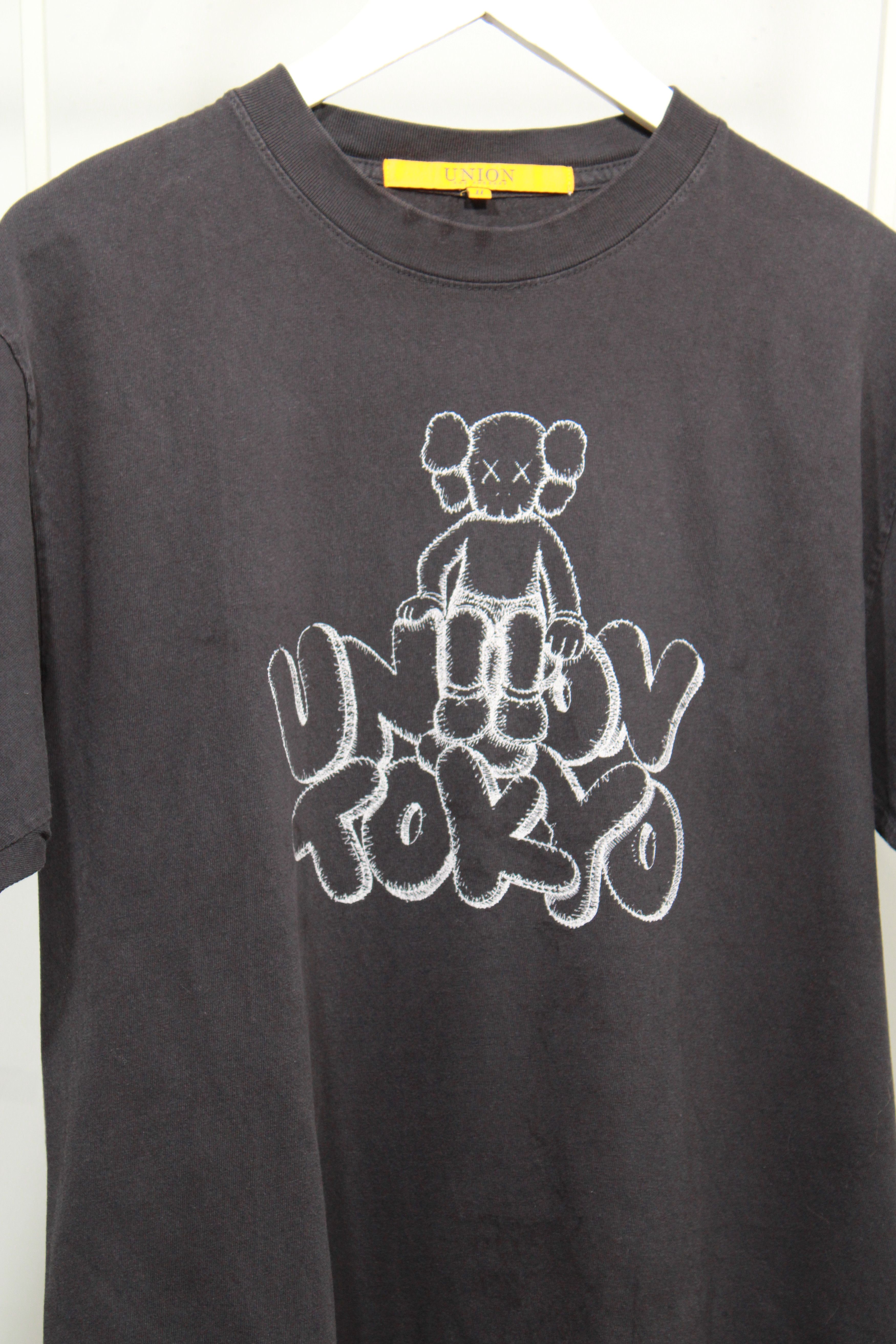 Kaws Black Union Tokyo Opening Tee (M) Size US M / EU 48-50 / 2 - 2 Thumbnail