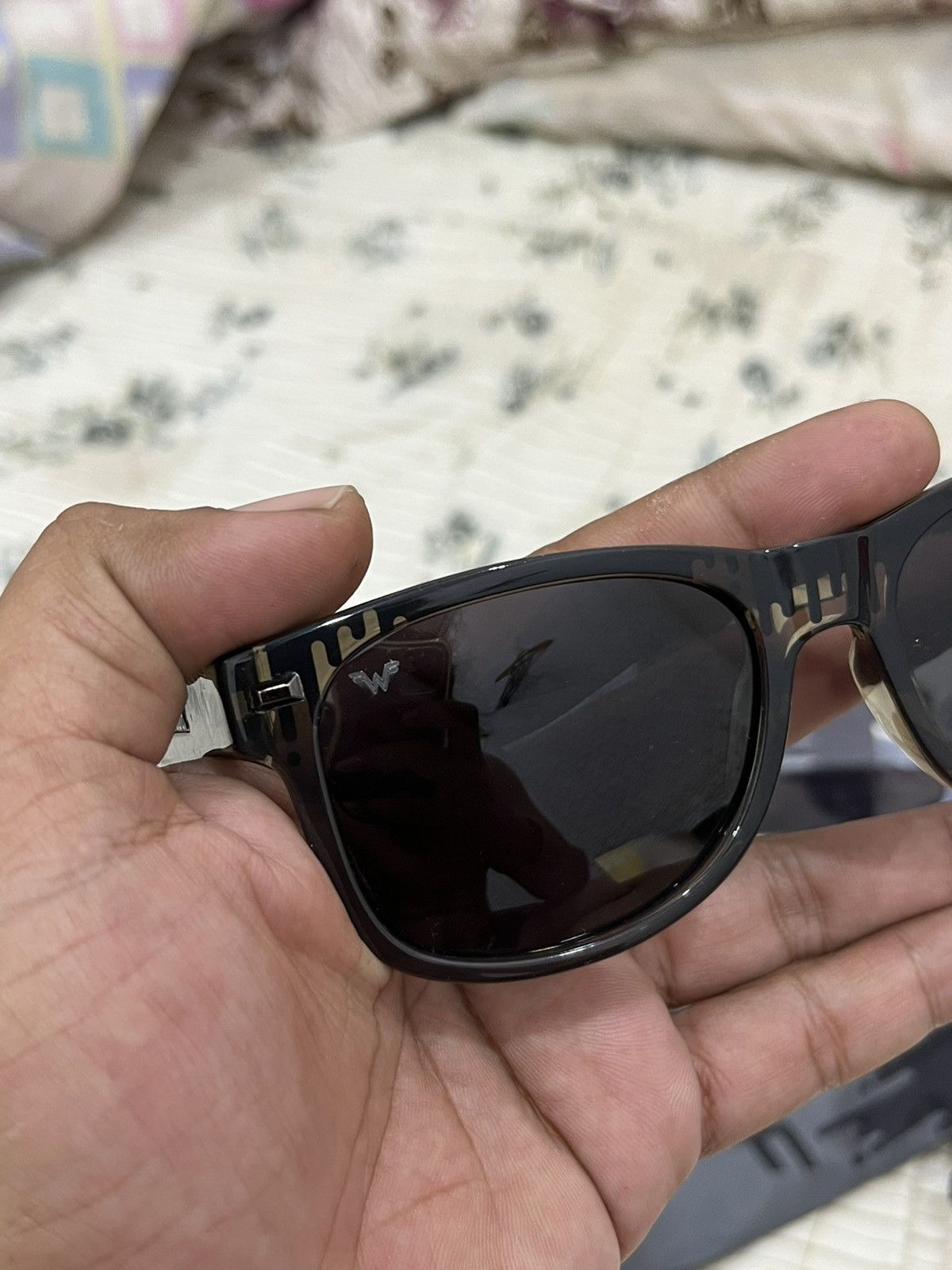 Band Tees WEEZER X KNOCKAROUND BLACK ALBUM SUNGLASSES Size ONE SIZE - 9 Thumbnail