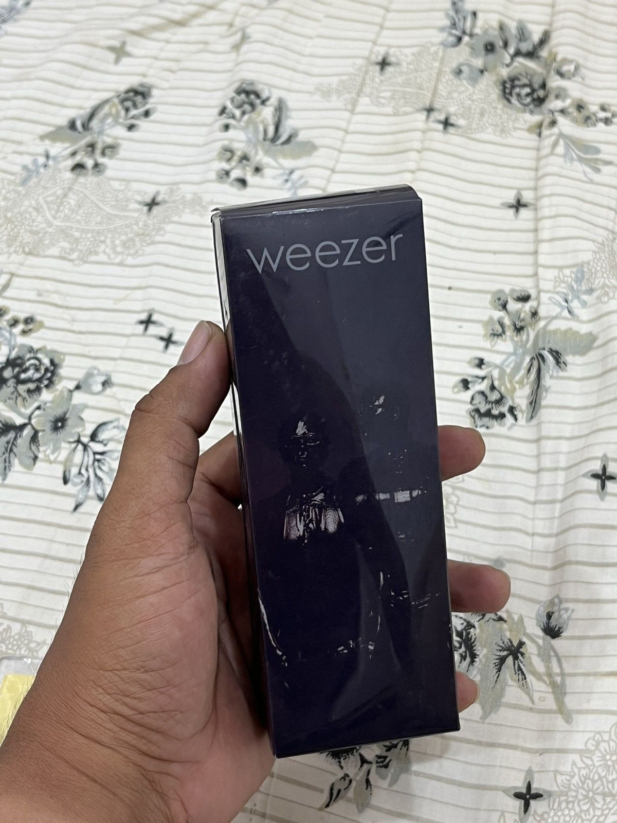 Band Tees WEEZER X KNOCKAROUND BLACK ALBUM SUNGLASSES Size ONE SIZE - 13 Thumbnail