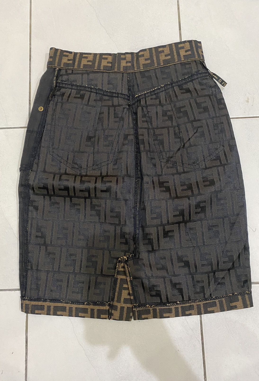 Fendi Fendi Monogram Skirt Size 24" / US 00 / IT 34 - 8 Thumbnail