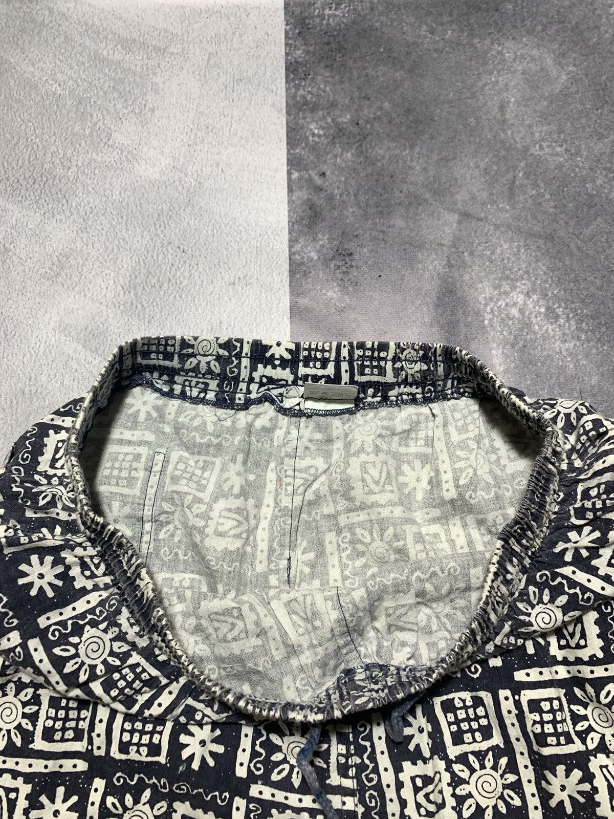 Vintage Vintage 90s art shorts streetwear Hawaiian style size XL Size US 36 / EU 52 - 2 Thumbnail
