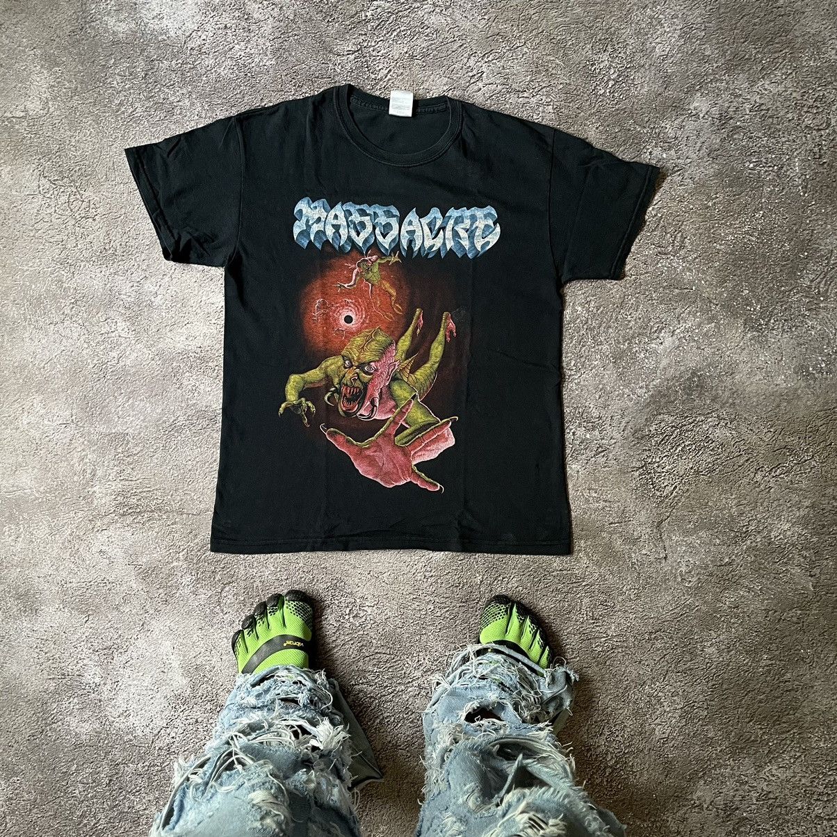 Vintage Y2K MASSACRE ABSTRACT CREEPY VAMP HORROR M