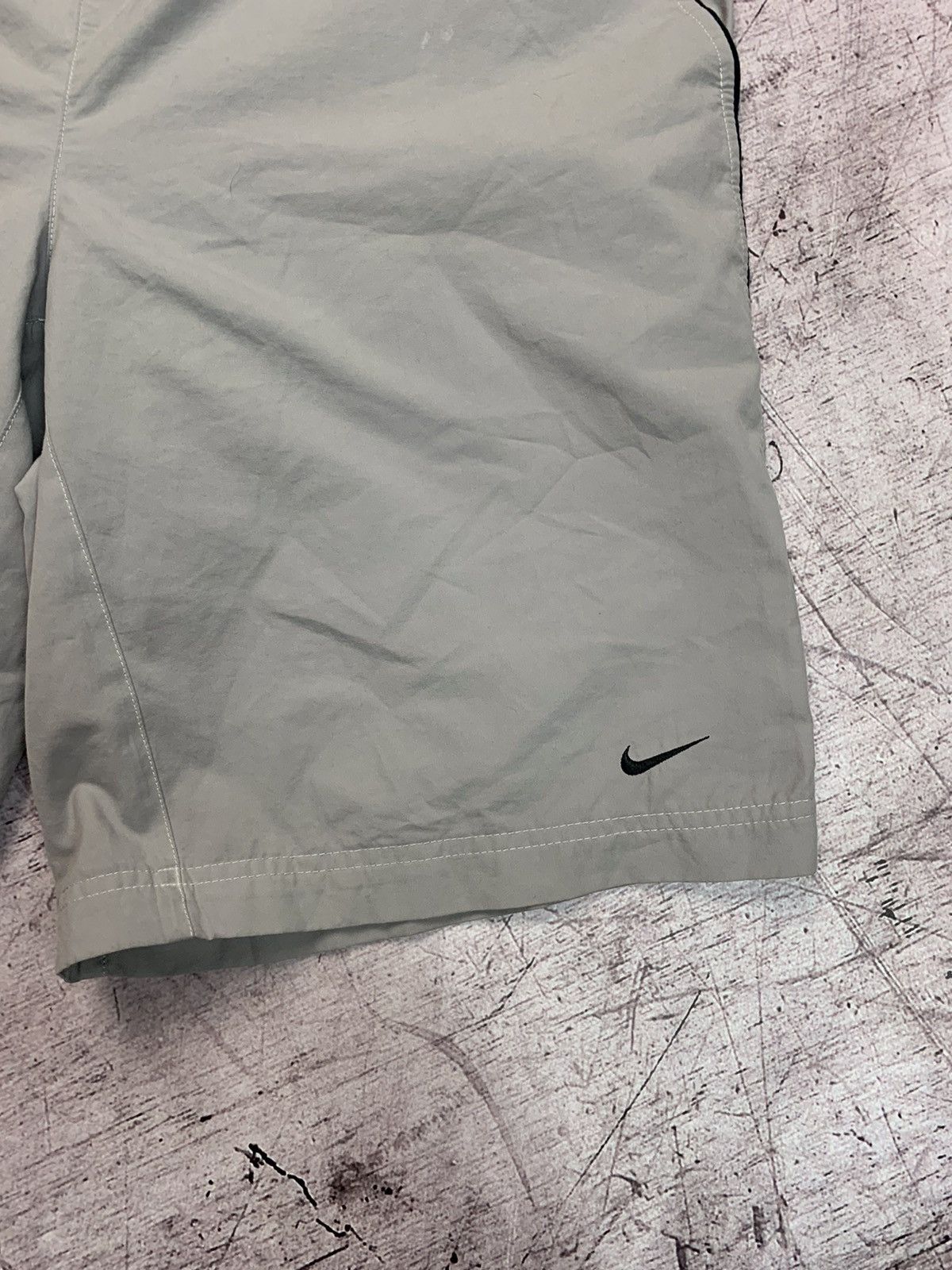 Nike × Vintage Nike Vintage Y2K Shorts Size US 32 / EU 48 - 3 Thumbnail