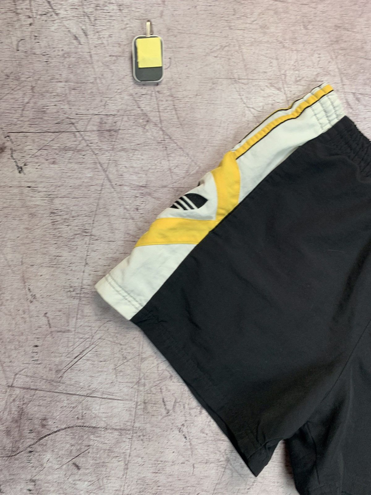 Adidas × Vintage Adidas Vintage Shorts Size US 32 / EU 48 - 4 Thumbnail