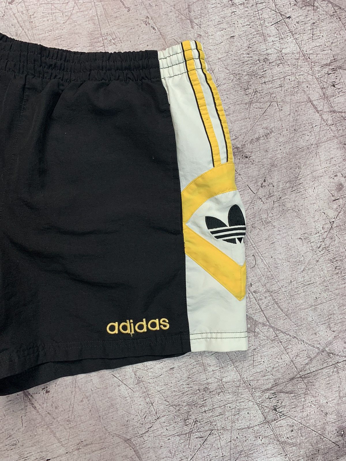 Adidas × Vintage Adidas Vintage Shorts Size US 32 / EU 48 - 3 Thumbnail