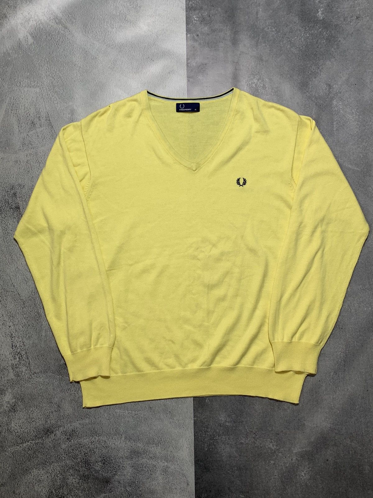 Fred Perry Vintage 90s Fred Perry sweaters casual streetwear size XL Size US XL / EU 56 / 4 - 1 Thumbnail