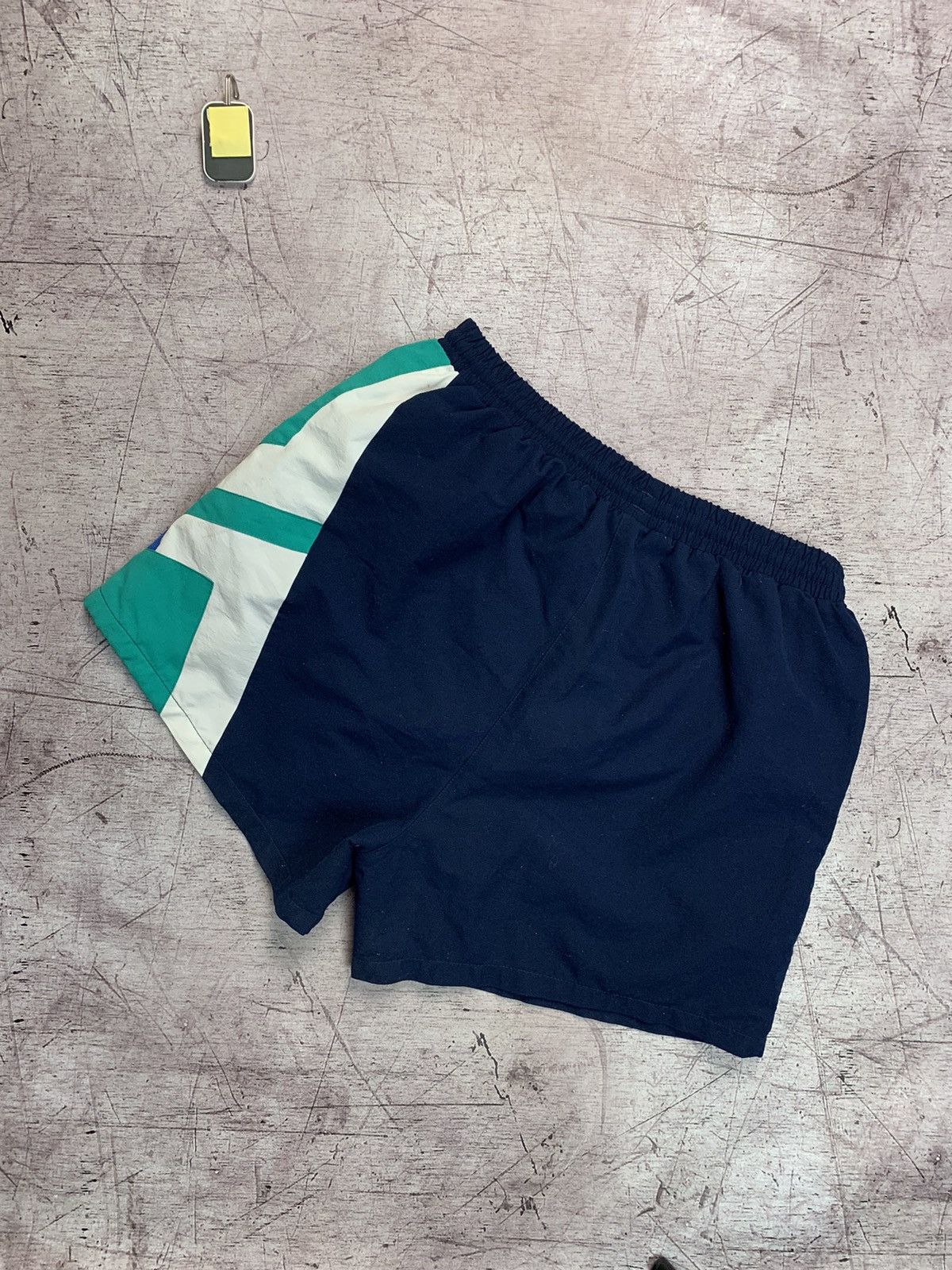 Adidas × Vintage Adidas Vintage 90s Shorts Size US 32 / EU 48 - 2 Thumbnail