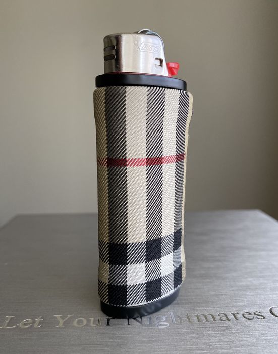 Burberry lighter discount case