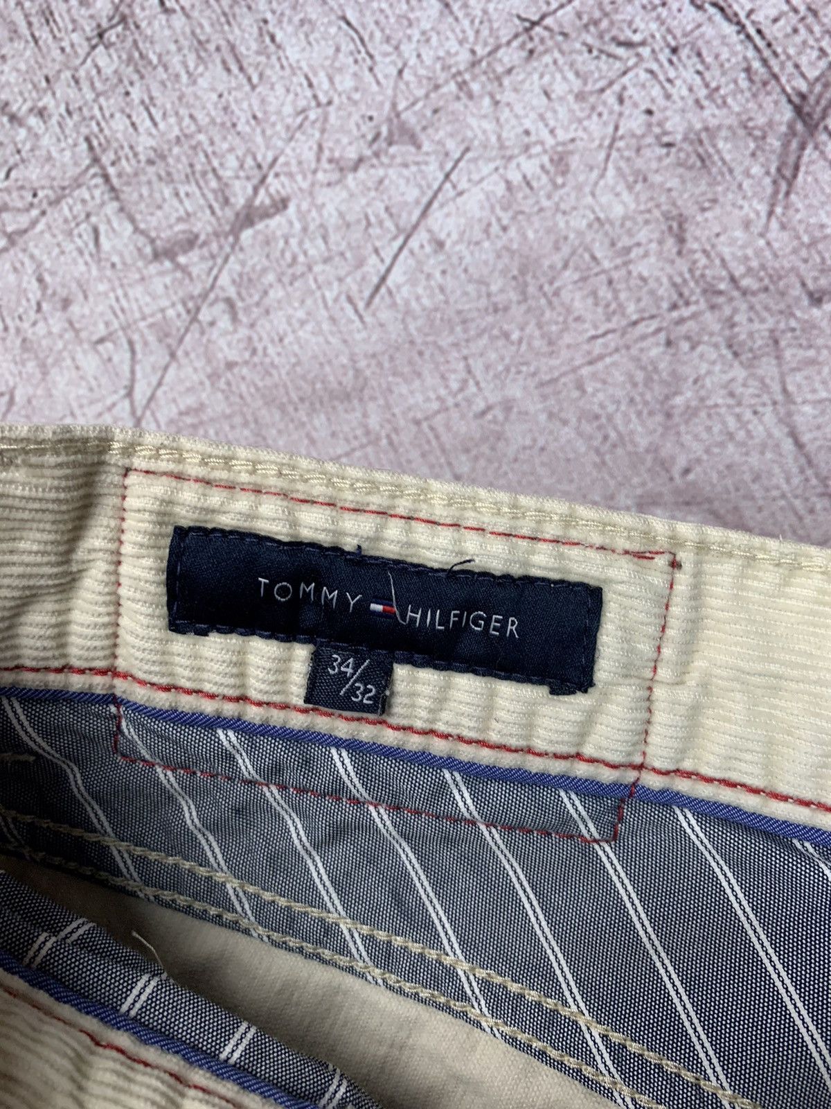 Tommy Hilfiger × Vintage Vintage Tommy Hilfiger Corduroy Pants Size US 34 / EU 50 - 9 Thumbnail