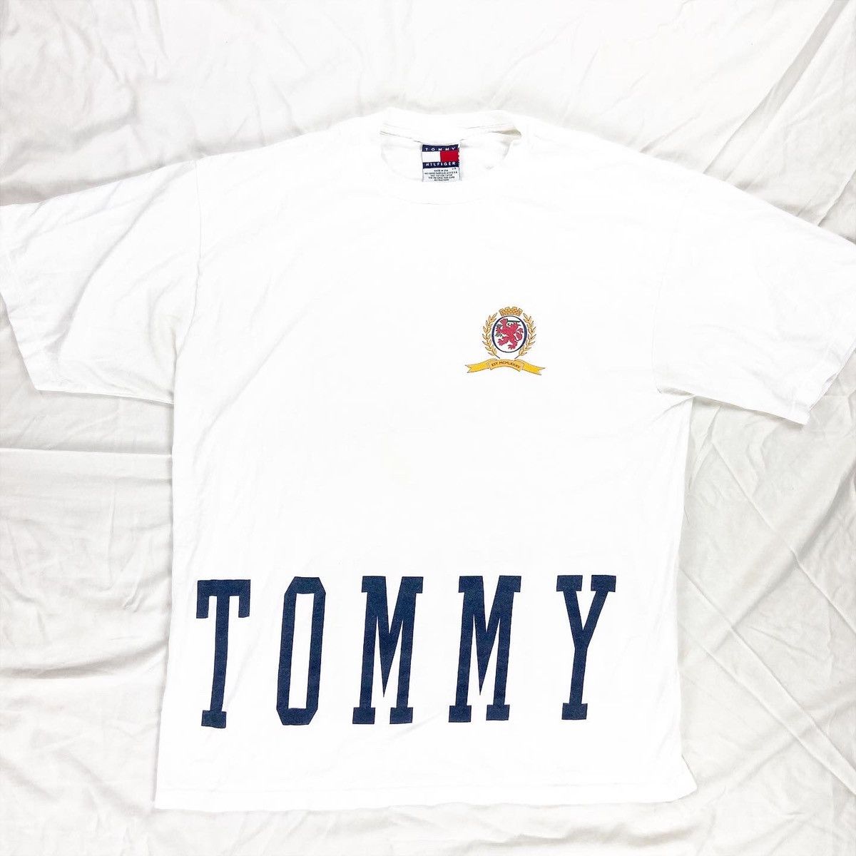 Tommy Hilfiger Tommy Hilfiger Big Flag Vintage 90s Tee Shirt Size US L / EU 52-54 / 3 - 1 Thumbnail