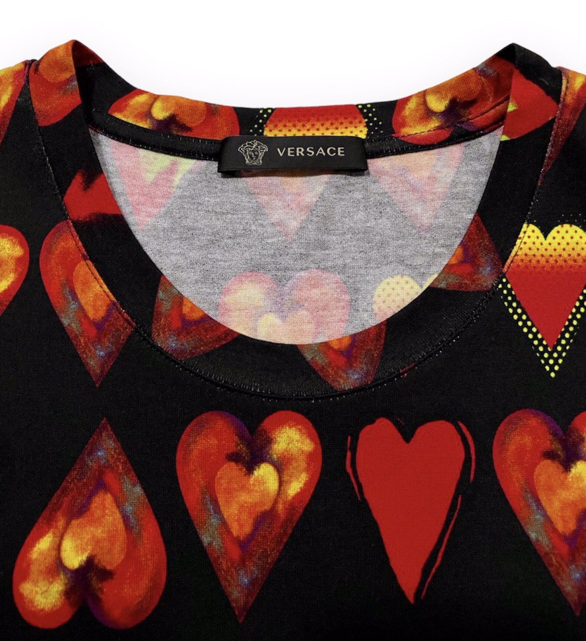 Versace FW19 Heart Printed Tee Size US XL / EU 56 / 4 - 6 Thumbnail