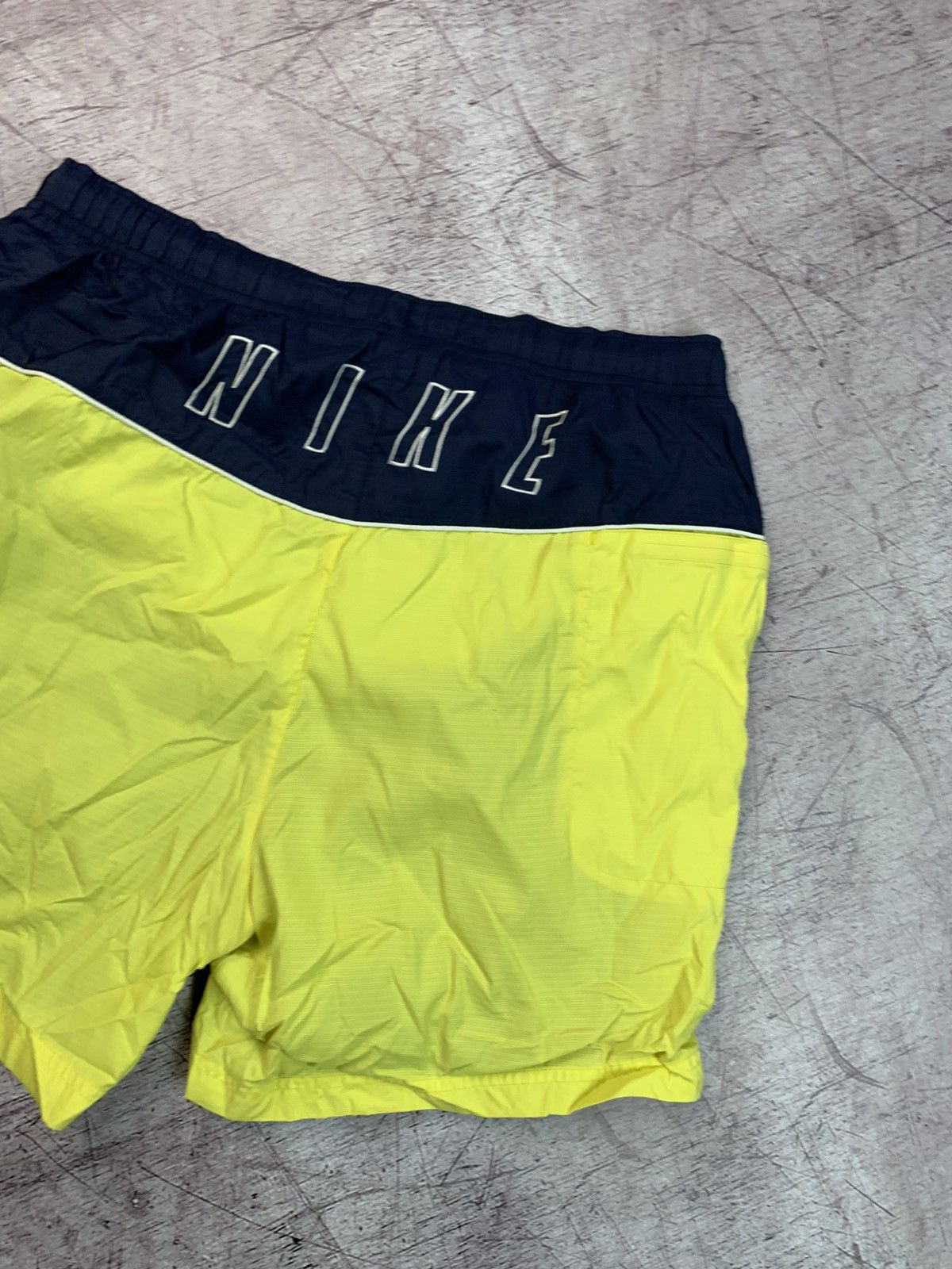 Nike Nike Vintage Y2K Shorts Size US 32 / EU 48 - 6 Thumbnail