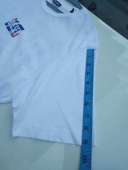 Diesel SUMMER OUTFITS VINTAGE DIESEL BIG LOGO BACKHITS T-SHIRT Size US M / EU 48-50 / 2 - 11 Thumbnail