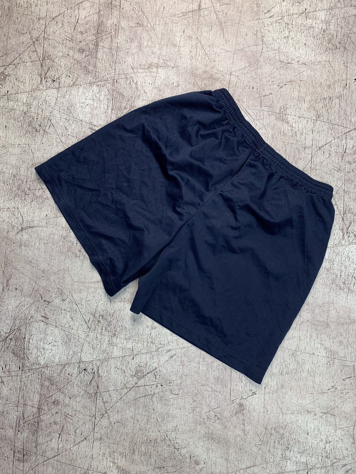 Umbro Vintage Umbro Y2K Shorts Size US 34 / EU 50 - 2 Thumbnail