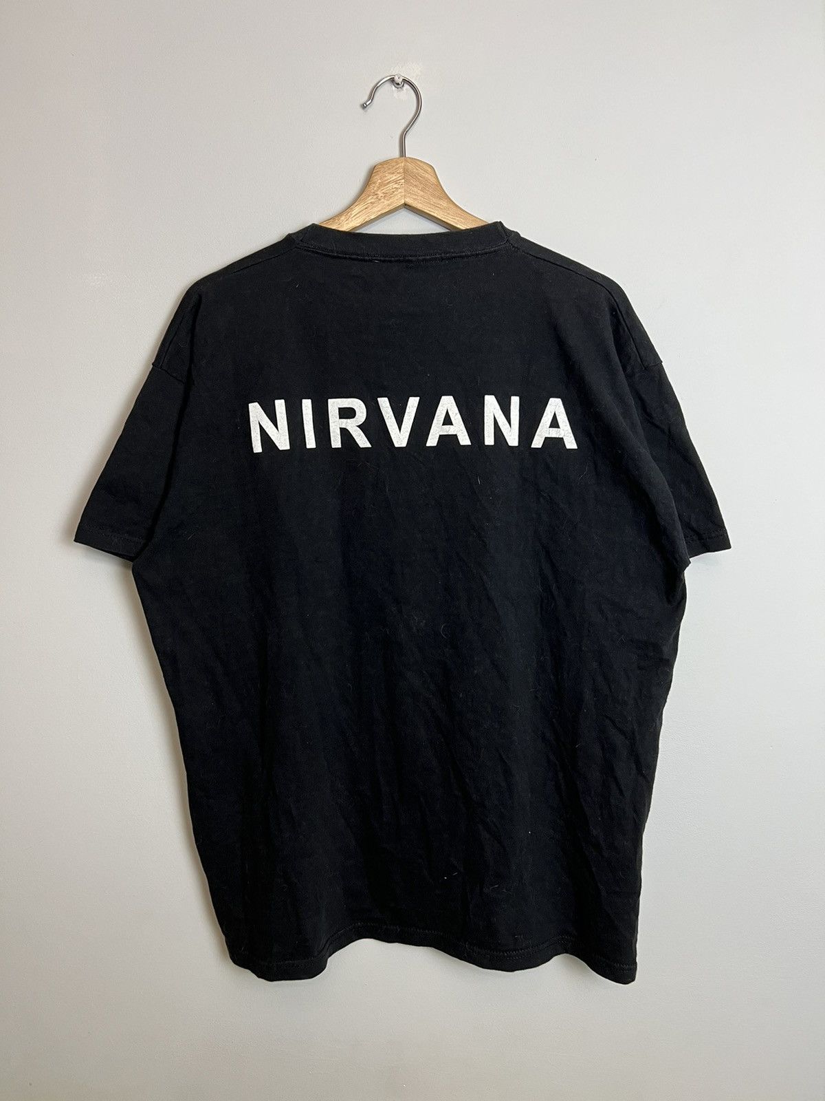 Band Tees Rare Vintage 00s Nirvana Kurt Cobain Grunge Band Tshirt Size US XL / EU 56 / 4 - 2 Thumbnail
