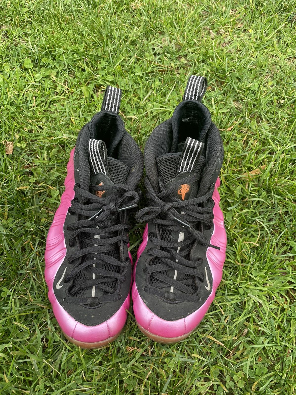 image of 2012 Nike Pearlized Pink Foamposites Shoes, Men's (Size 8)