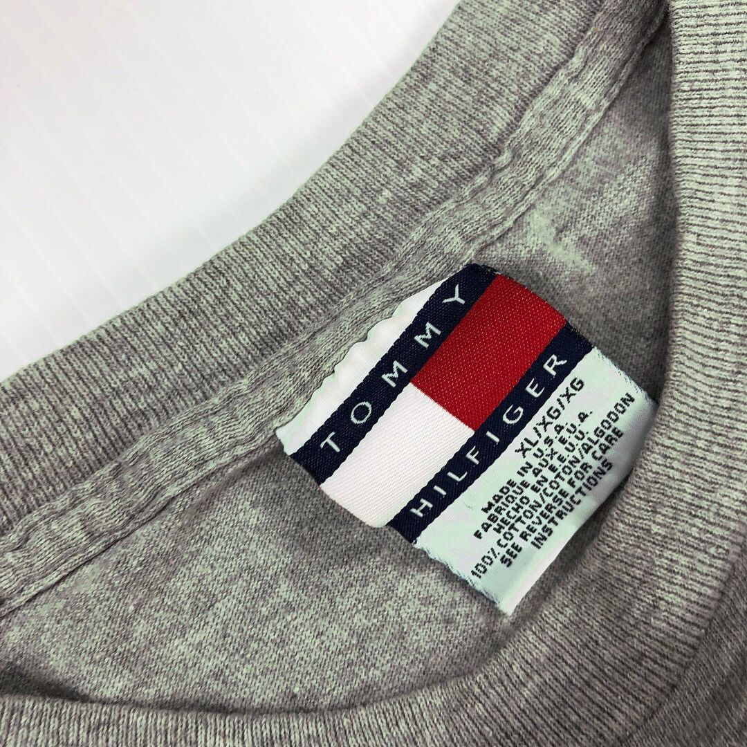 Tommy Hilfiger Tommy Hilfiger Vintage Flag Box Logo Tee Shirt Size US XL / EU 56 / 4 - 4 Thumbnail