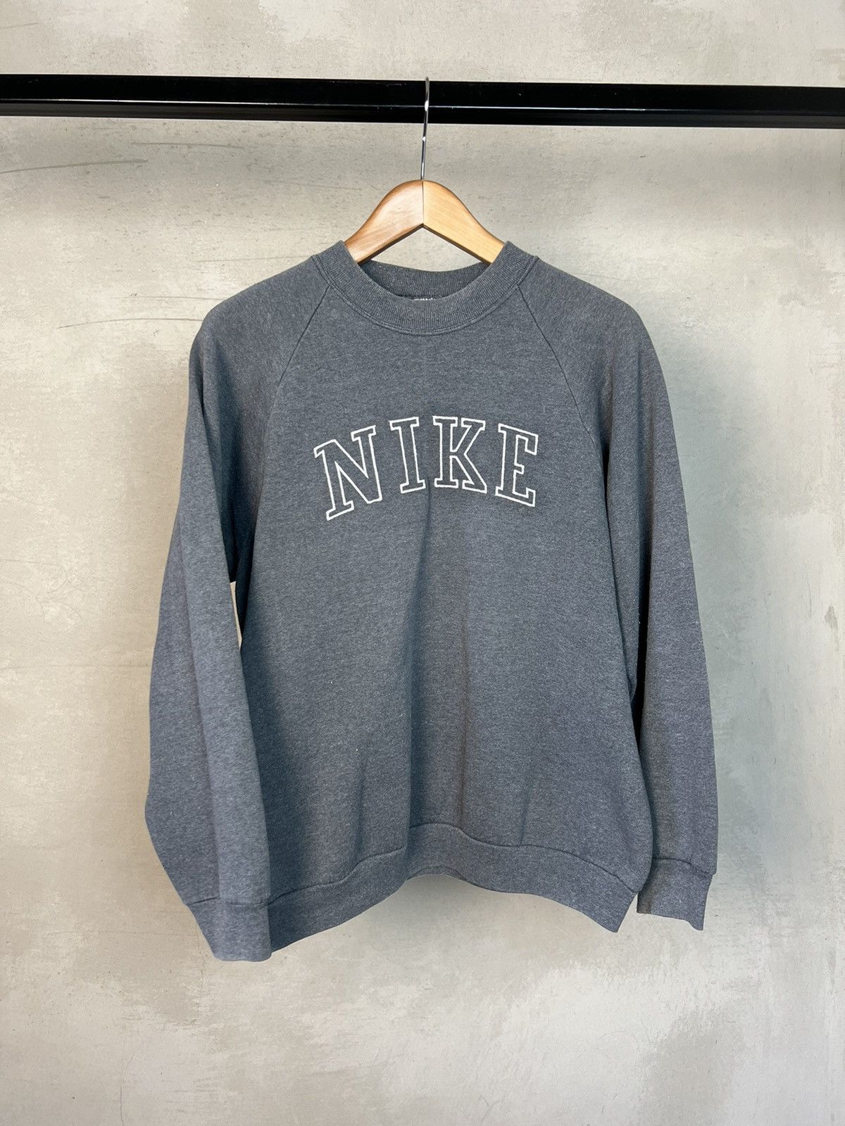 Nike × Vintage Vintage Nike 90’s Sweatshirt Big Logo Size US L / EU 52-54 / 3 - 2 Thumbnail