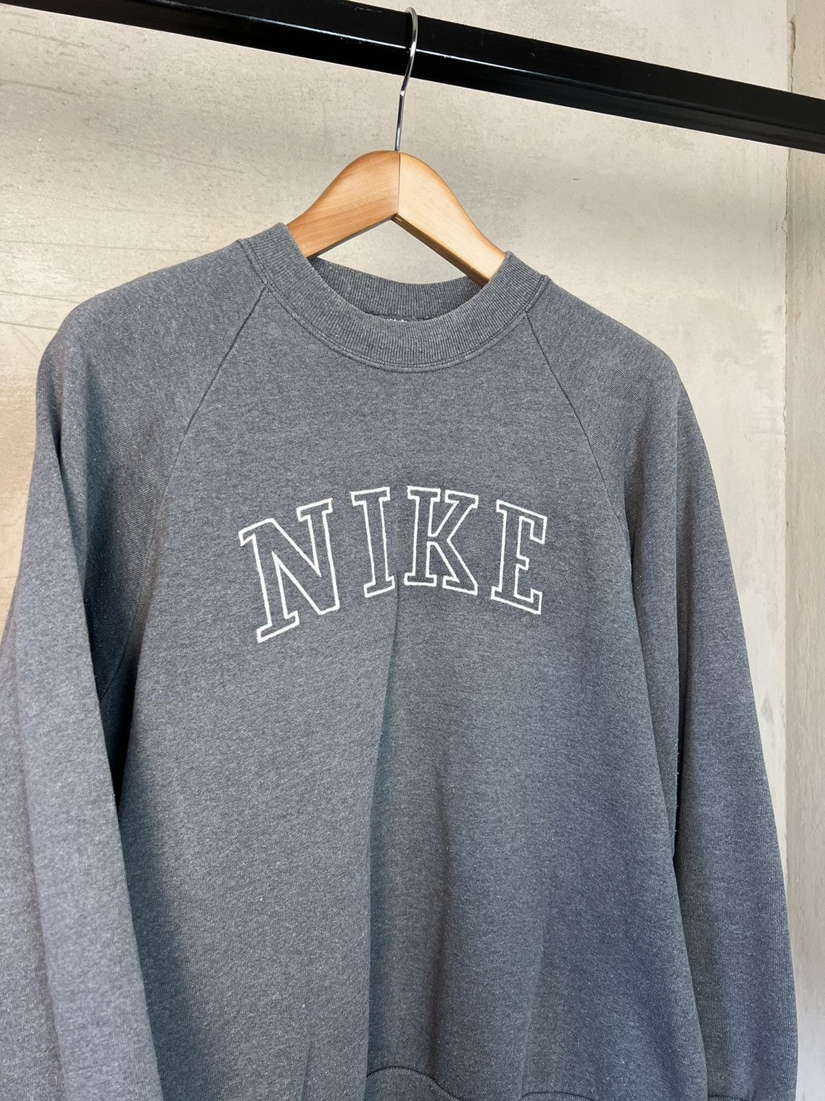 Nike × Vintage Vintage Nike 90’s Sweatshirt Big Logo Size US L / EU 52-54 / 3 - 1 Thumbnail
