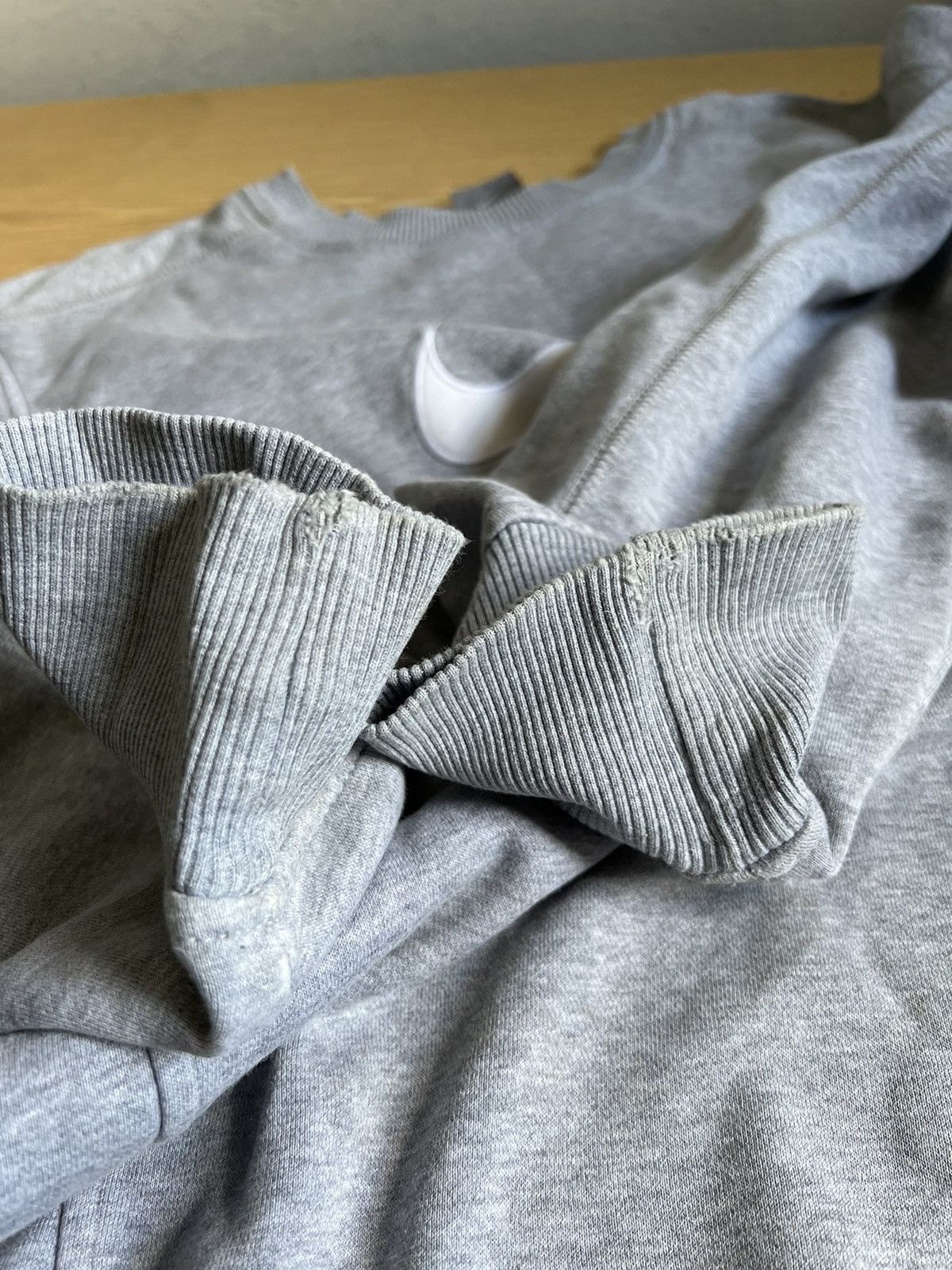 Nike × Vintage Vintage Nike Sweatshirt Big Swoosh Size US L / EU 52-54 / 3 - 7 Thumbnail