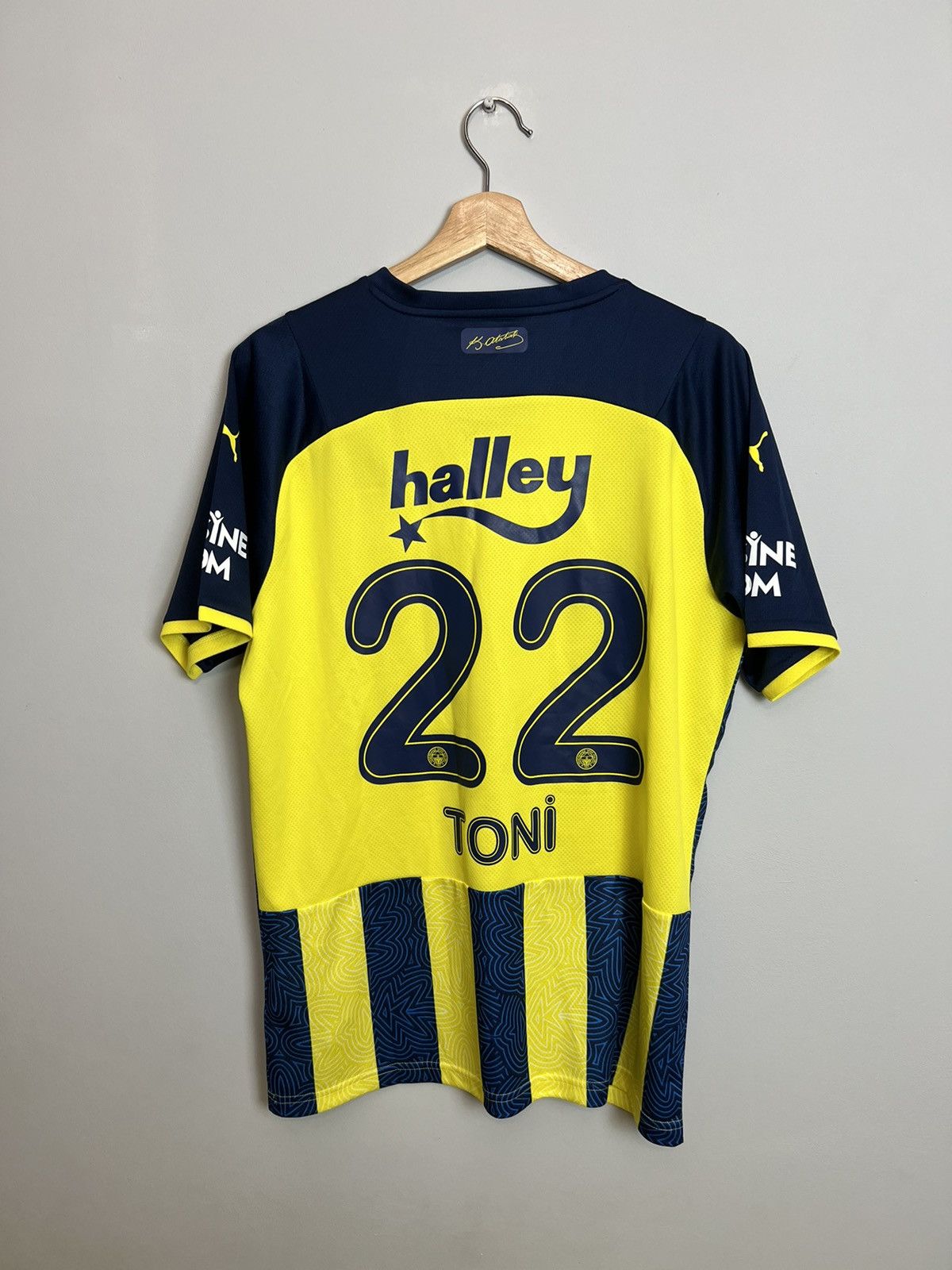 Adidas 2021/2022 Fenerbahce Soccer Jersey Adidas Size M Size US M / EU 48-50 / 2 - 2 Thumbnail