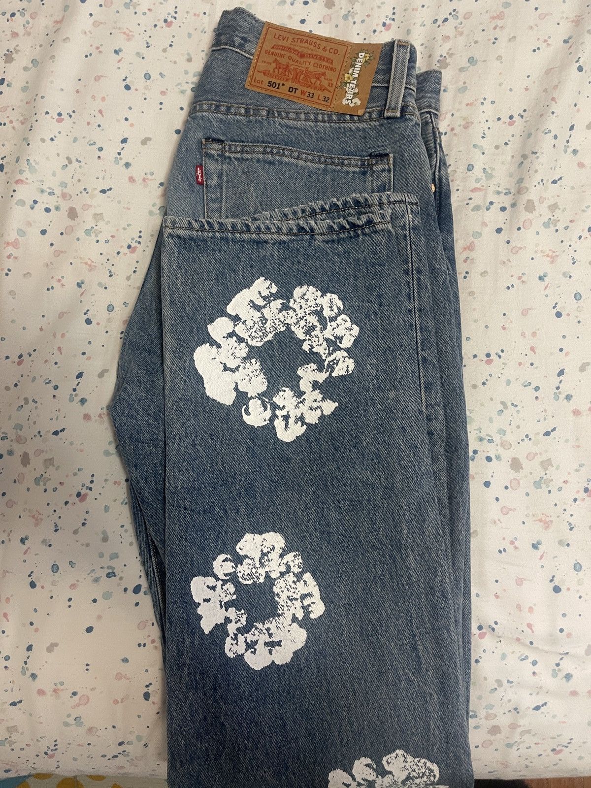 DENIM TEARS Denim Tears COTTON WREATH JEAN LIGHT WASH Size US 33 - 2 Thumbnail