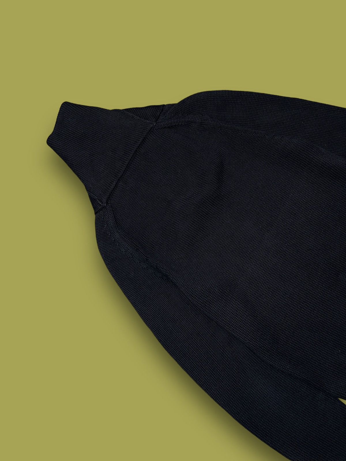 Lyle & Scott AW11 Lyle & Scott Handknited Roll Neck Casual Black Sweater Size US S / EU 44-46 / 1 - 10 Thumbnail