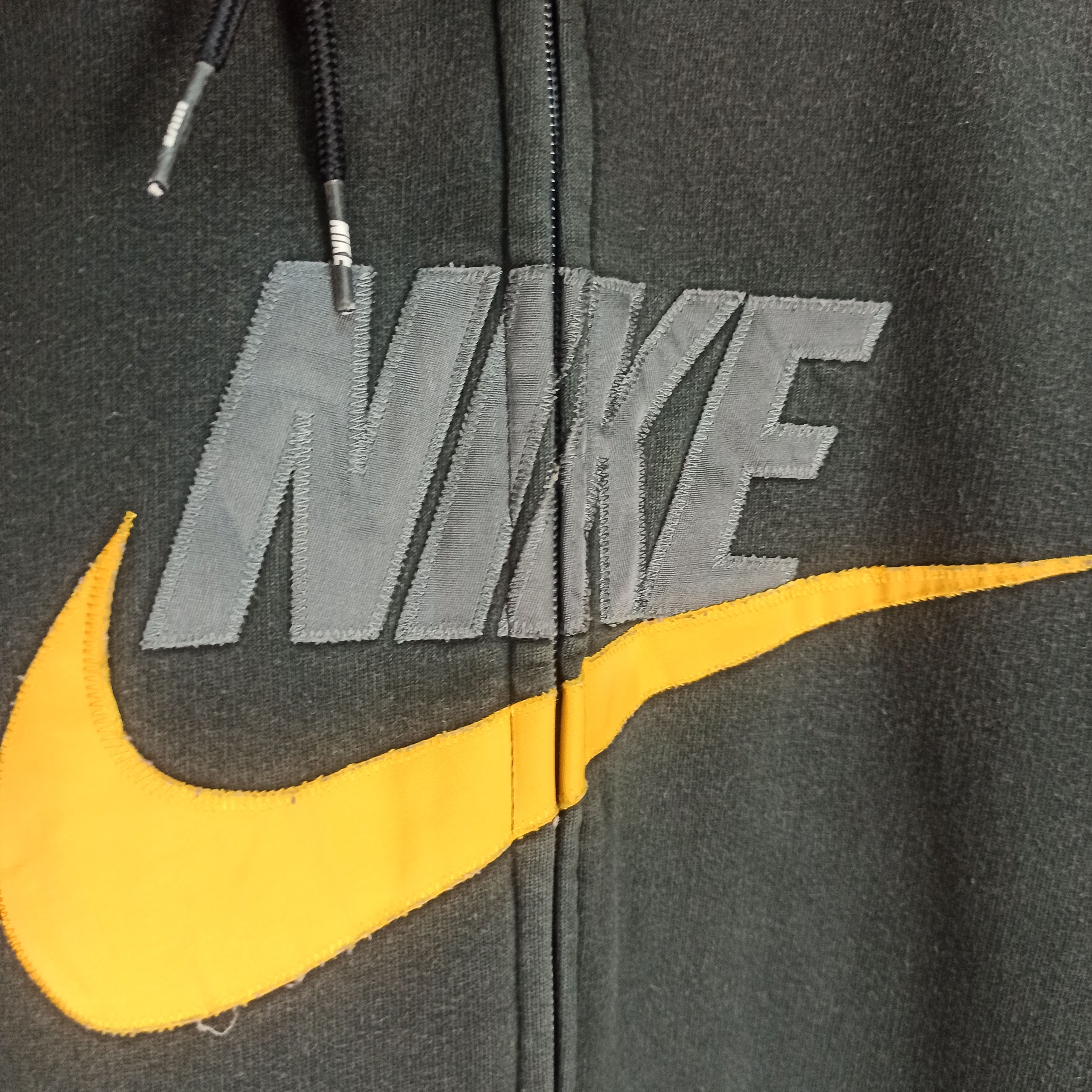 Nike 🔥SUN FADED🔥 NIKE BIG LOGO SPELL OUT HOODIE ZIPPER Size US XL / EU 56 / 4 - 5 Thumbnail