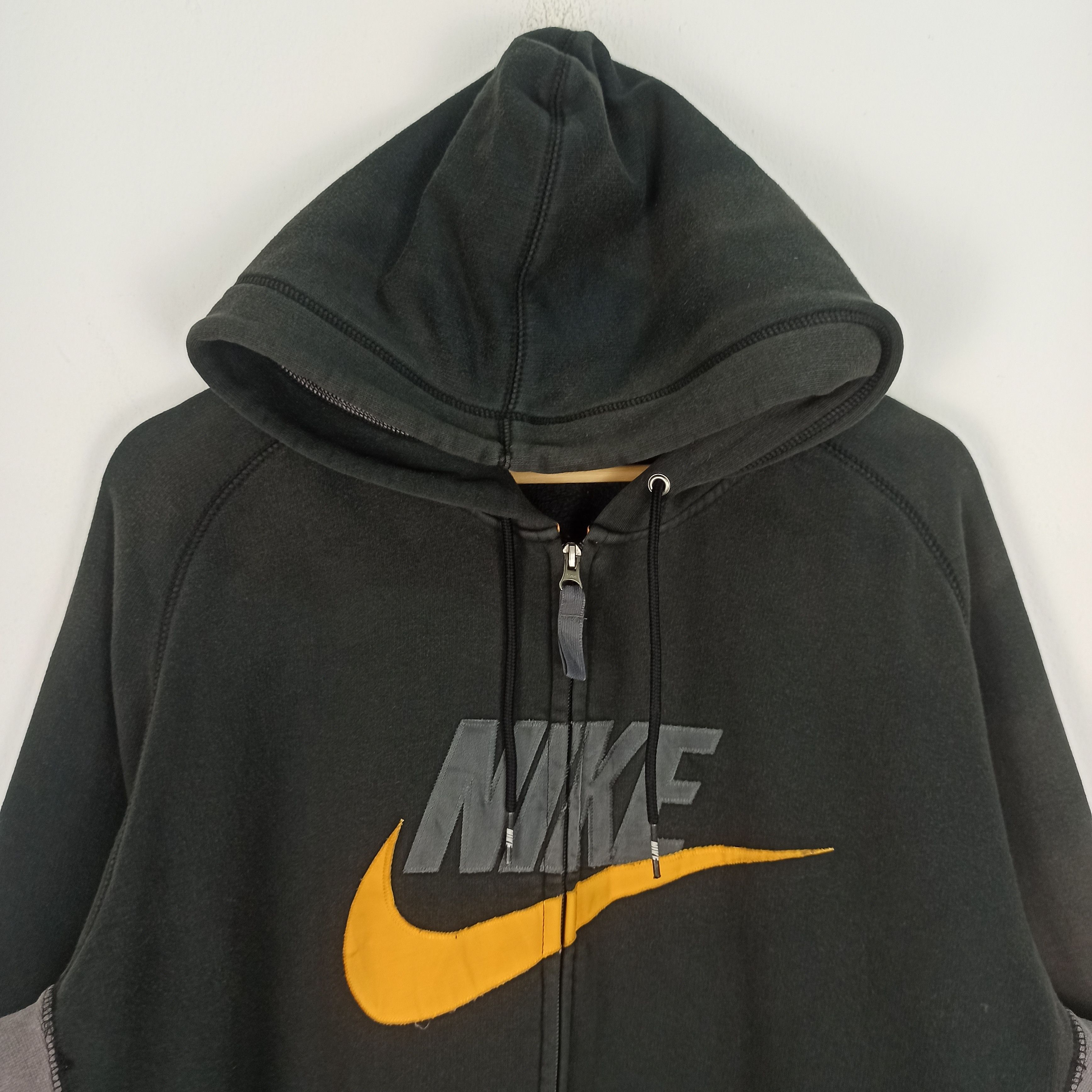 Nike 🔥SUN FADED🔥 NIKE BIG LOGO SPELL OUT HOODIE ZIPPER Size US XL / EU 56 / 4 - 4 Thumbnail