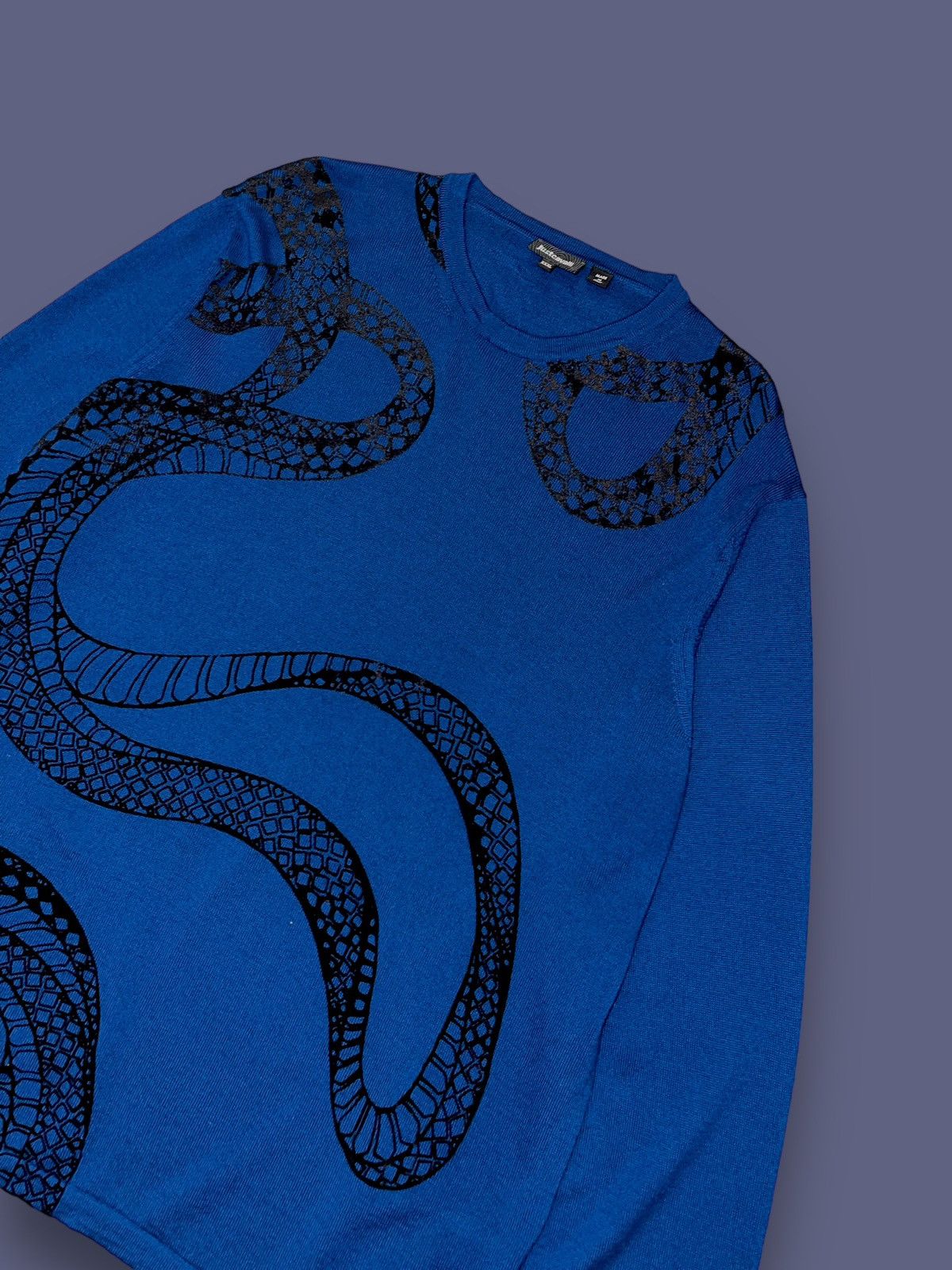 Just Cavalli AW15 Just Cavalli Snake Print Navy Wool Sweater Size US XXL / EU 58 / 5 - 4 Thumbnail