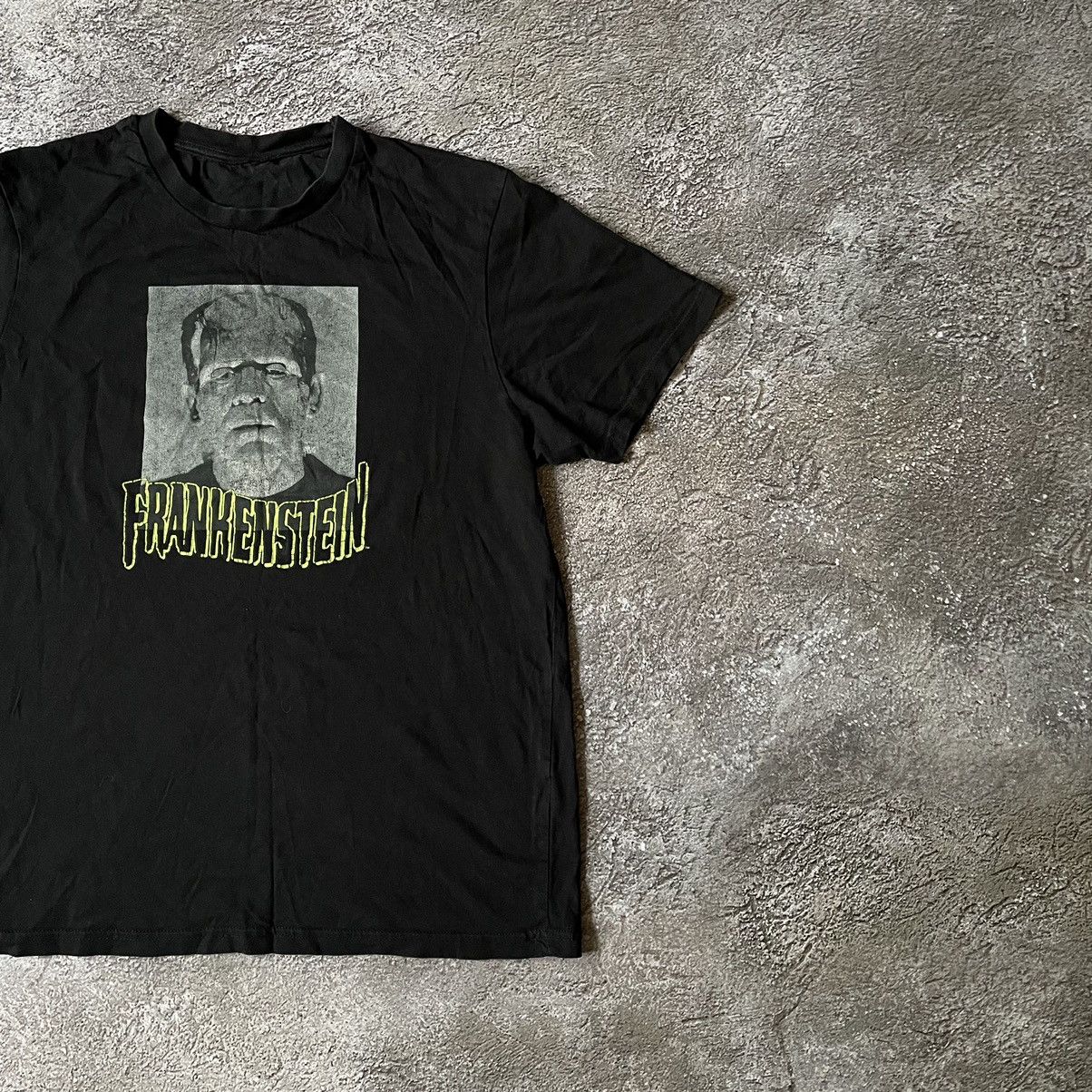 Band Tees Vintage Y2K FRANKENSTEIN ABSTRACT CREEPY HORROR SKELETON Size US M / EU 48-50 / 2 - 3 Thumbnail