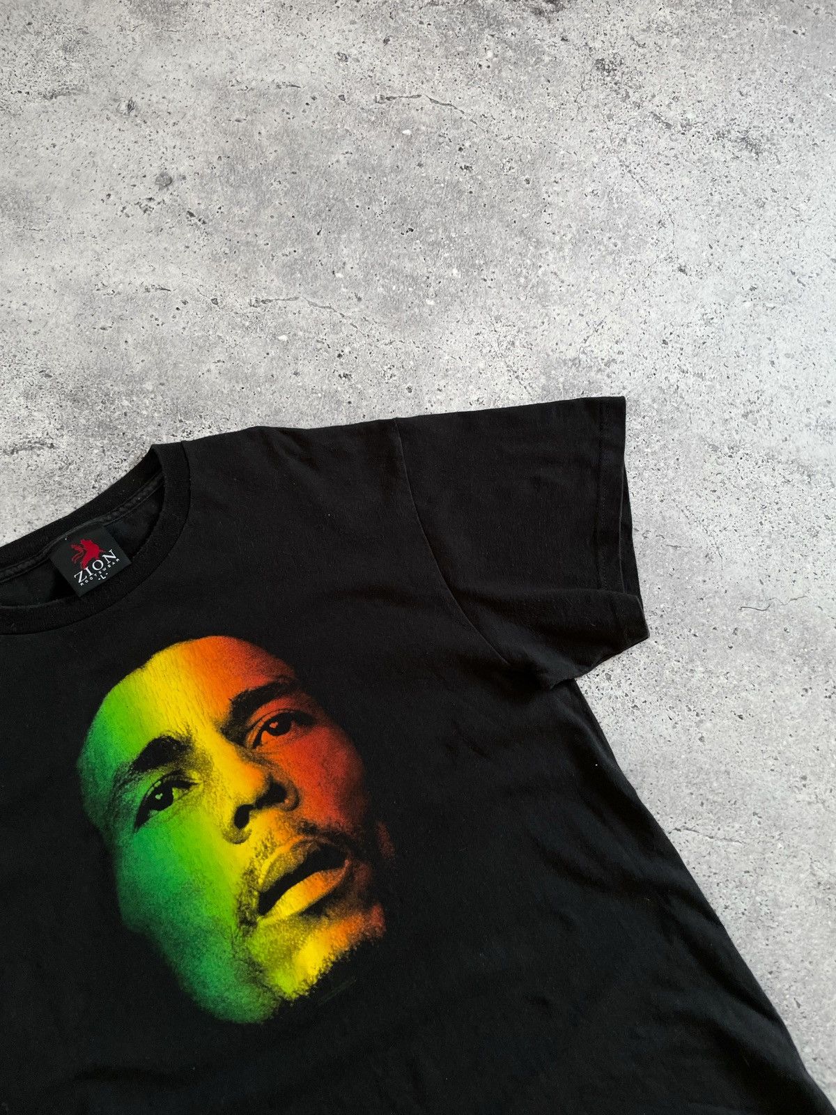 Bob Marley × Vintage × Zion Rootswear Vintage 2000 Bob Marley Redemption Song Band Tee Size US L / EU 52-54 / 3 - 4 Thumbnail
