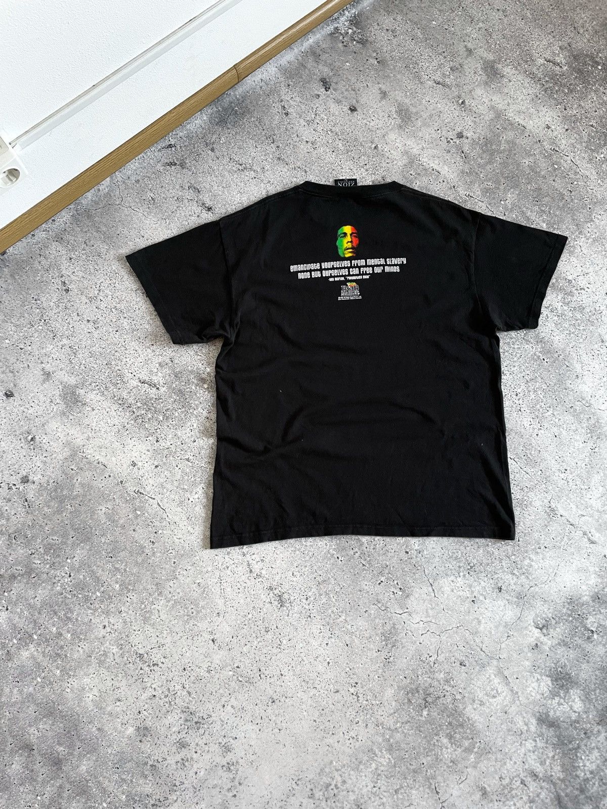 Bob Marley × Vintage × Zion Rootswear Vintage 2000 Bob Marley Redemption Song Band Tee Size US L / EU 52-54 / 3 - 5 Thumbnail