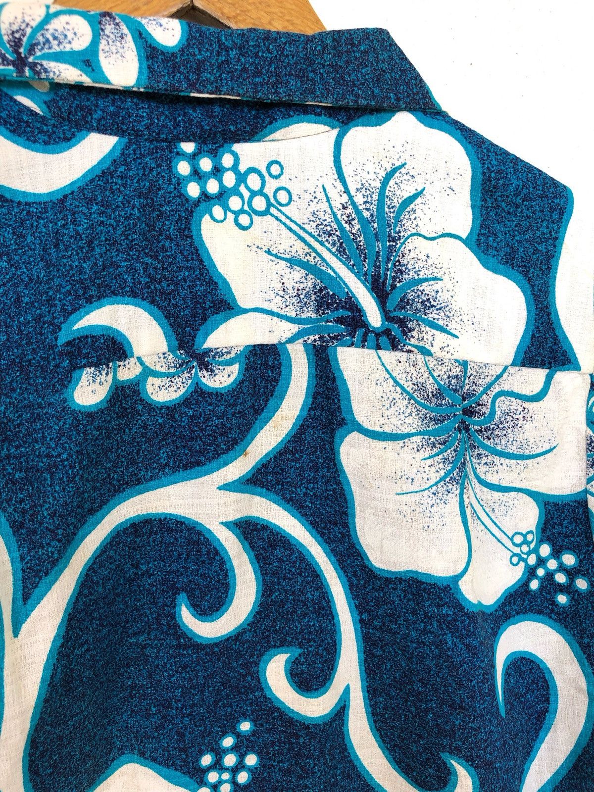Vintage 1980s Royal Hawaiian "Hibiscus" Motif Hawai Shirt Elvis Size US M / EU 48-50 / 2 - 7 Thumbnail