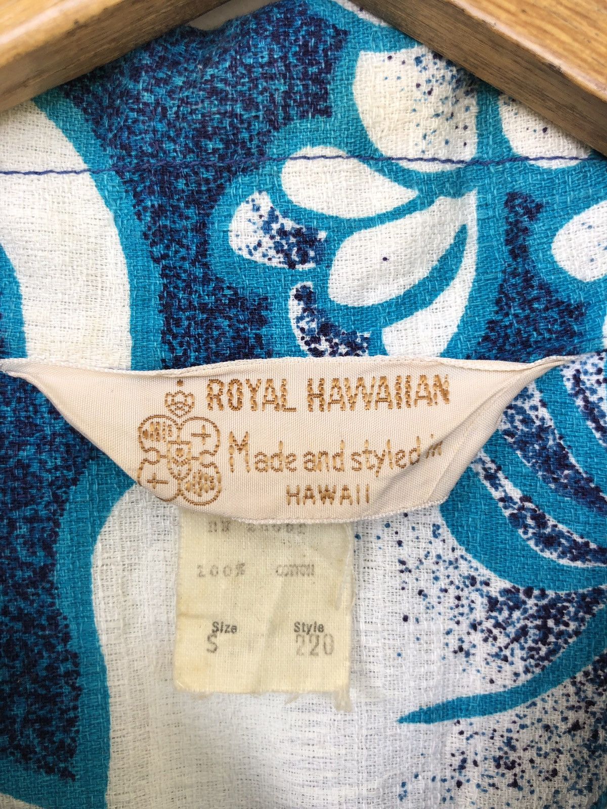 Vintage 1980s Royal Hawaiian "Hibiscus" Motif Hawai Shirt Elvis Size US M / EU 48-50 / 2 - 8 Thumbnail