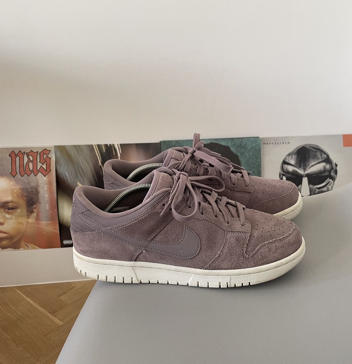 Nike Nike Dunk Low Suede Hype Sneakers Swoosh Streetwear Rare Size US 8.5 / EU 41-42 - 2 Thumbnail