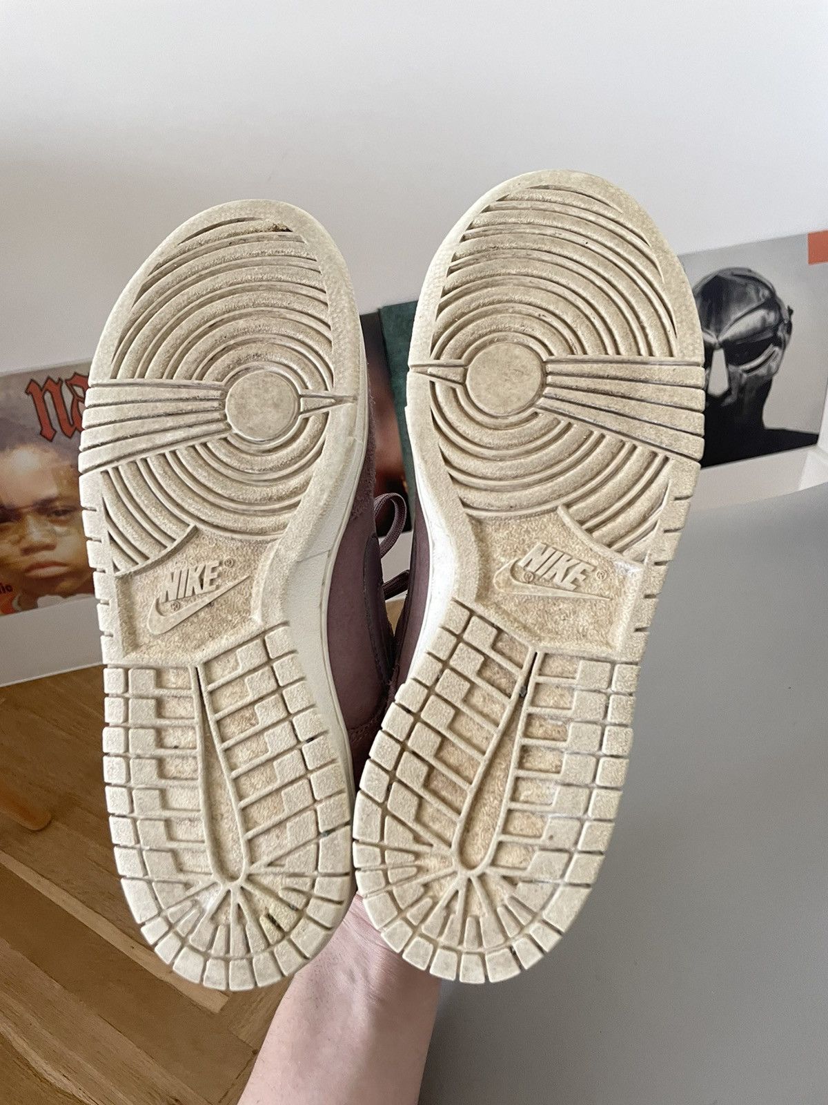 Nike Nike Dunk Low Suede Hype Sneakers Swoosh Streetwear Rare Size US 8.5 / EU 41-42 - 6 Thumbnail