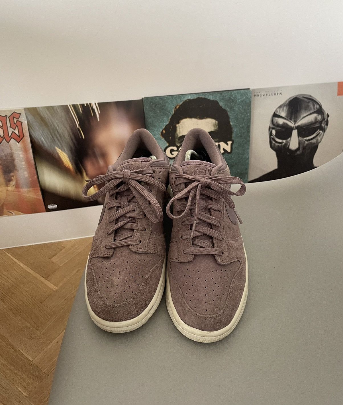 Nike Nike Dunk Low Suede Hype Sneakers Swoosh Streetwear Rare Size US 8.5 / EU 41-42 - 3 Thumbnail