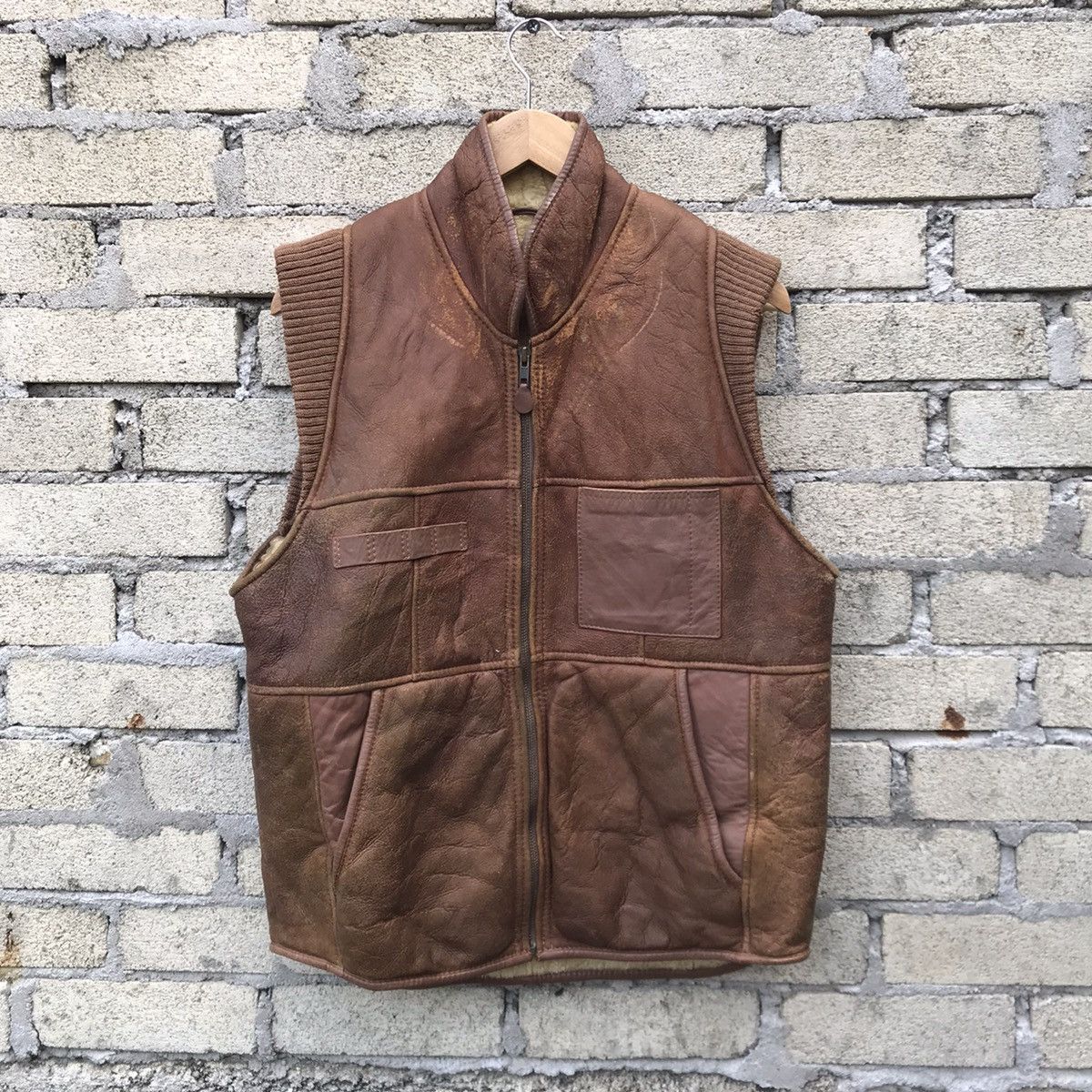 Canterbury of New Zealand Rare Vintage Canterbury B3 Sheepskin fur lining vest jacket Size US M / EU 48-50 / 2 - 2 Thumbnail