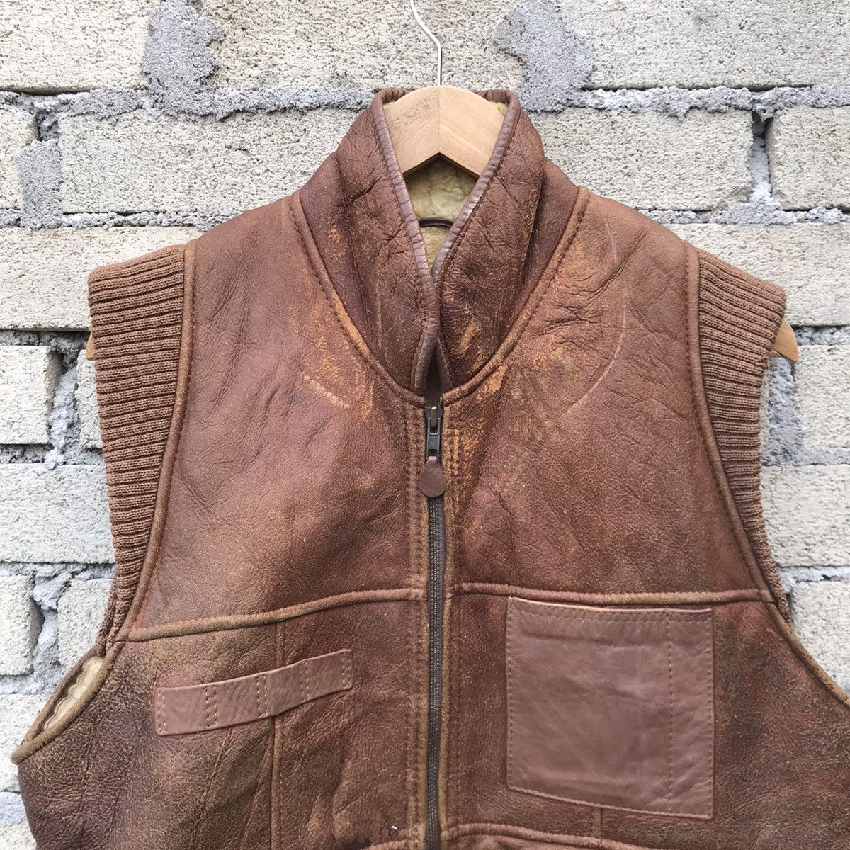 Canterbury of New Zealand Rare Vintage Canterbury B3 Sheepskin fur lining vest jacket Size US M / EU 48-50 / 2 - 3 Thumbnail
