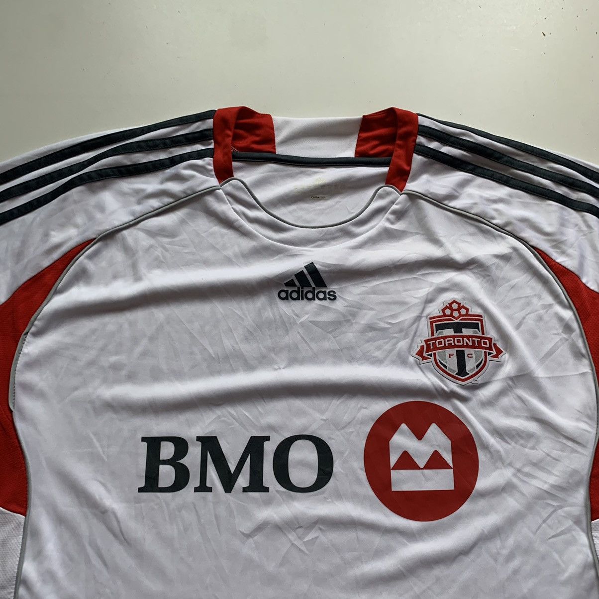 Adidas × Vintage Vintage 2000s Adidas Toronto FC Soccer Jersey Men's XXL Rare Size US XXL / EU 58 / 5 - 2 Thumbnail