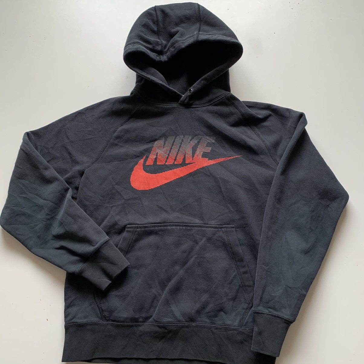 Nike Vintage 2000s Nike Big Swoosh Graphic Hoodie Faded Black Size US M / EU 48-50 / 2 - 1 Thumbnail