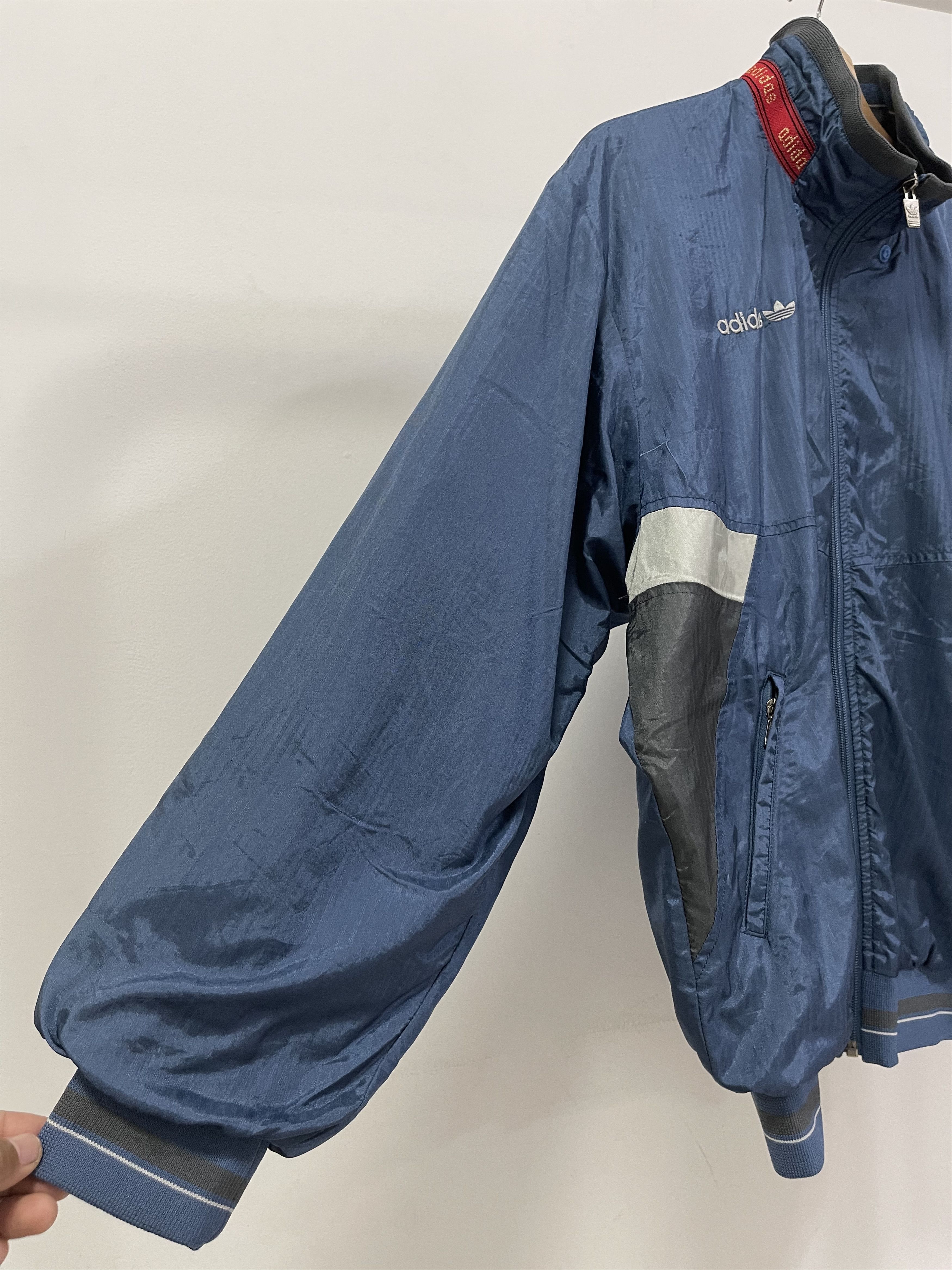Adidas Vintage Adidas Trefoil Embroidered Mini Logo Light Jacket Size US L / EU 52-54 / 3 - 7 Thumbnail