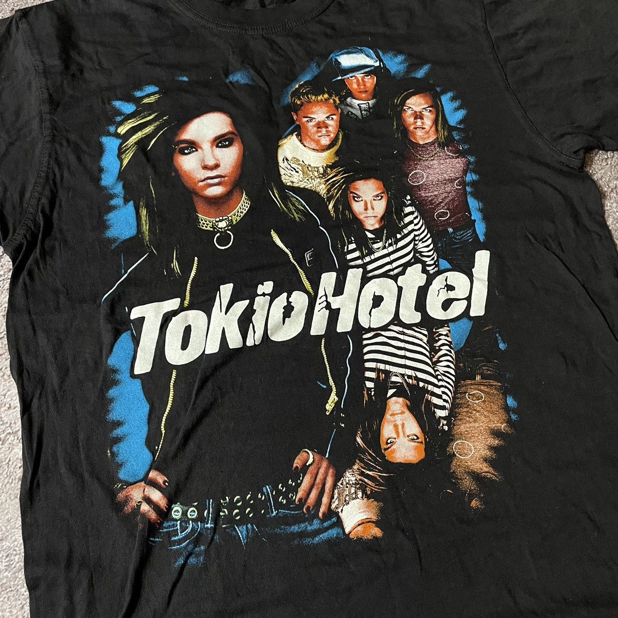 Vintage Vintage Y2K Tokyo Hotel Band Graphic Tee Streetwear Boxy M Size US M / EU 48-50 / 2 - 6 Thumbnail