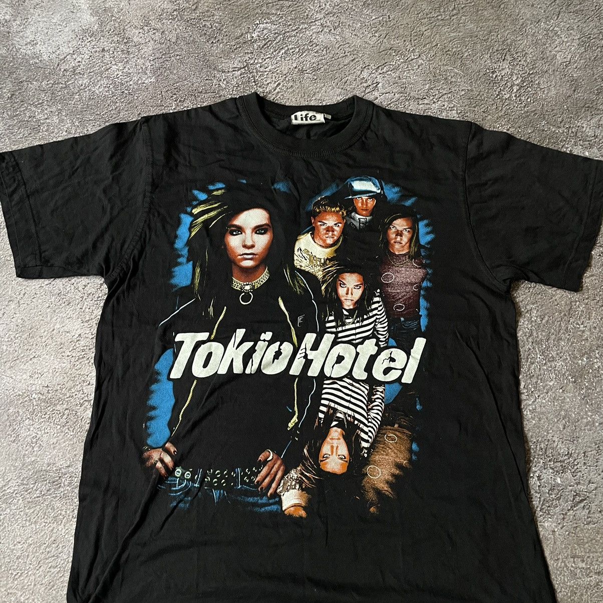 Vintage Vintage Y2K Tokyo Hotel Band Graphic Tee Streetwear Boxy M Size US M / EU 48-50 / 2 - 2 Thumbnail