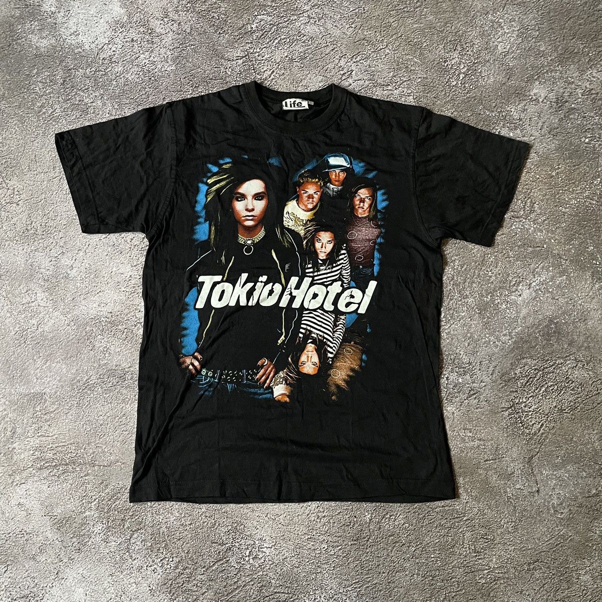 Vintage Vintage Y2K Tokyo Hotel Band Graphic Tee Streetwear Boxy M Size US M / EU 48-50 / 2 - 3 Thumbnail
