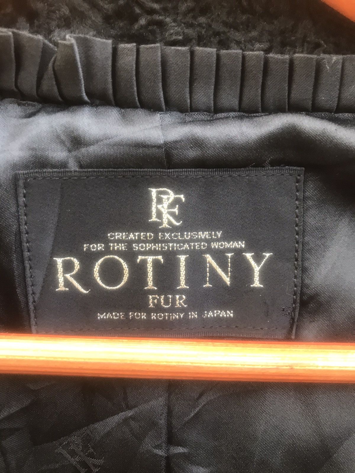Japanese Brand 🔥Rare🔥Vtg Rotiny Fur Broadtail Long Coat Size M / US 6-8 / IT 42-44 - 21 Thumbnail