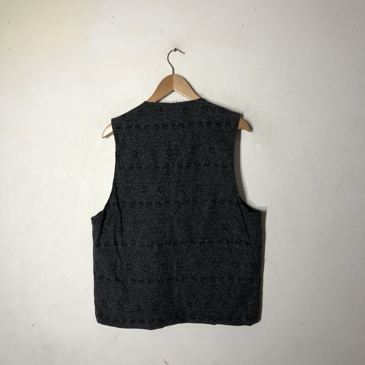 Global Work Sleeveless Vest Navajo Design Global Work Size US L / EU 52-54 / 3 - 5 Thumbnail